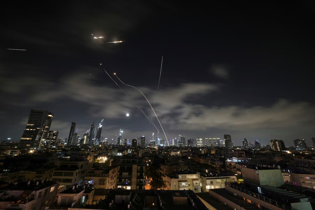  Trump Orders Devastating U.S. Airstrikes on Iran’s Nuclear Strongholds
